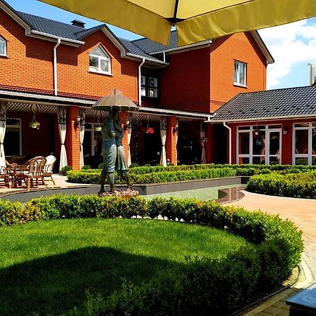 Заміський Комплекс Grand Prix Hotell Tsyurupynsk Eksteriør bilde