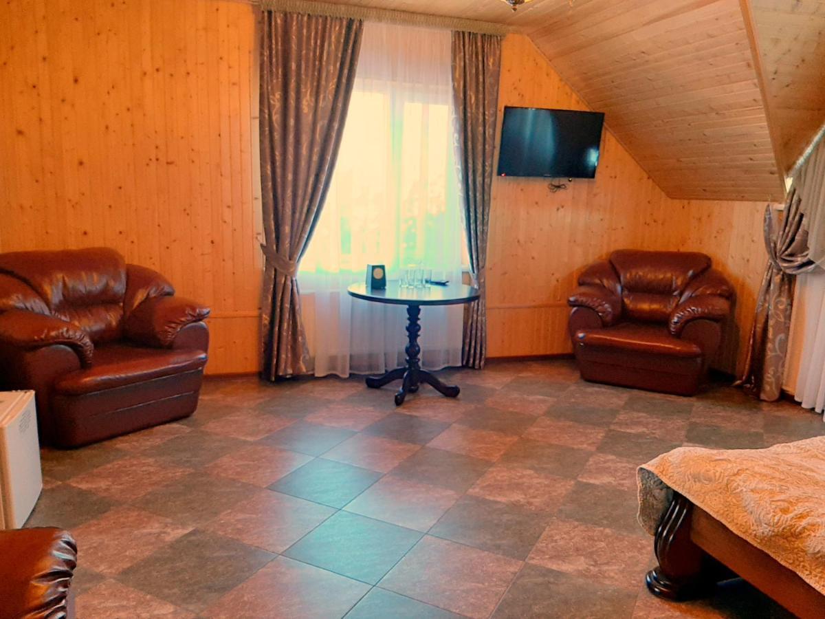 Заміський Комплекс Grand Prix Hotell Tsyurupynsk Eksteriør bilde