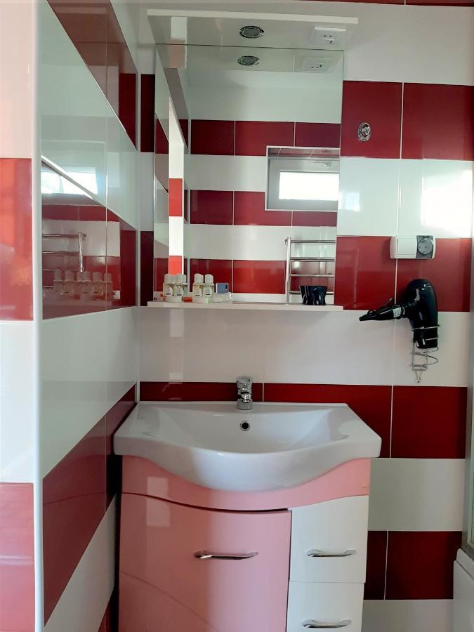 Заміський Комплекс Grand Prix Hotell Tsyurupynsk Eksteriør bilde
