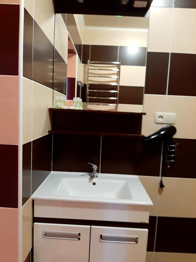 Заміський Комплекс Grand Prix Hotell Tsyurupynsk Eksteriør bilde